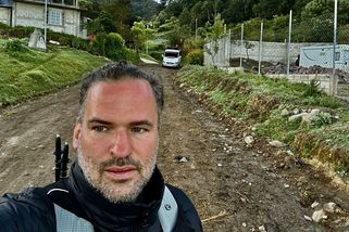 Český lékař vyrazil dobývat sopky do Guatemaly. Nic krásnějšího v životě neviděl - Novinky